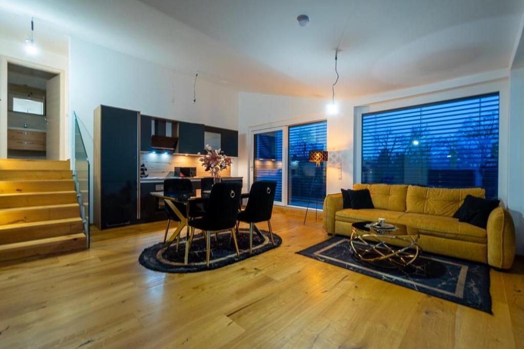 Χώρος καθιστικού στο Bennett Apartment