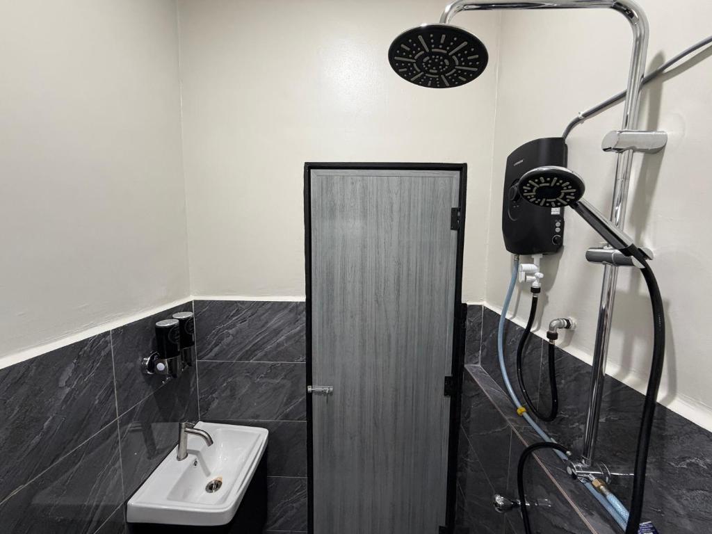 Ένα μπάνιο στο Homestay Rawang, Sg Choh