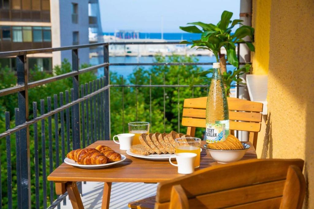 Cozy 4BR Apt • Sea views • Denia Port • WIFI • A/C