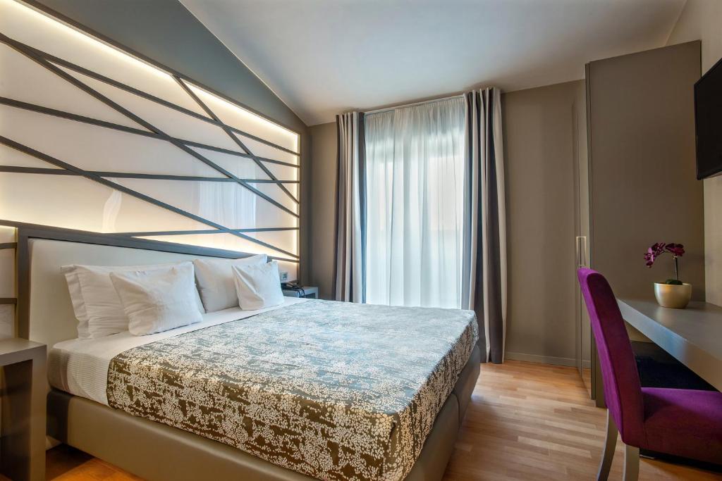 Fortyfive Squared Hotel