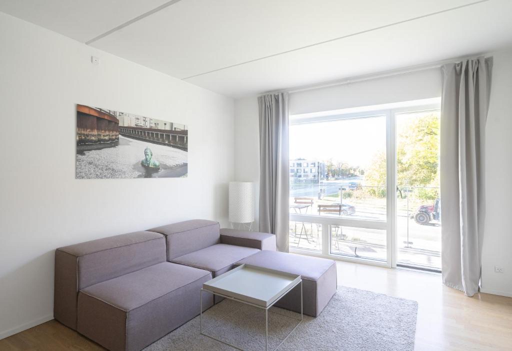 Χώρος καθιστικού στο Spacious 2-BR w a balcony by Odense harbour - 92