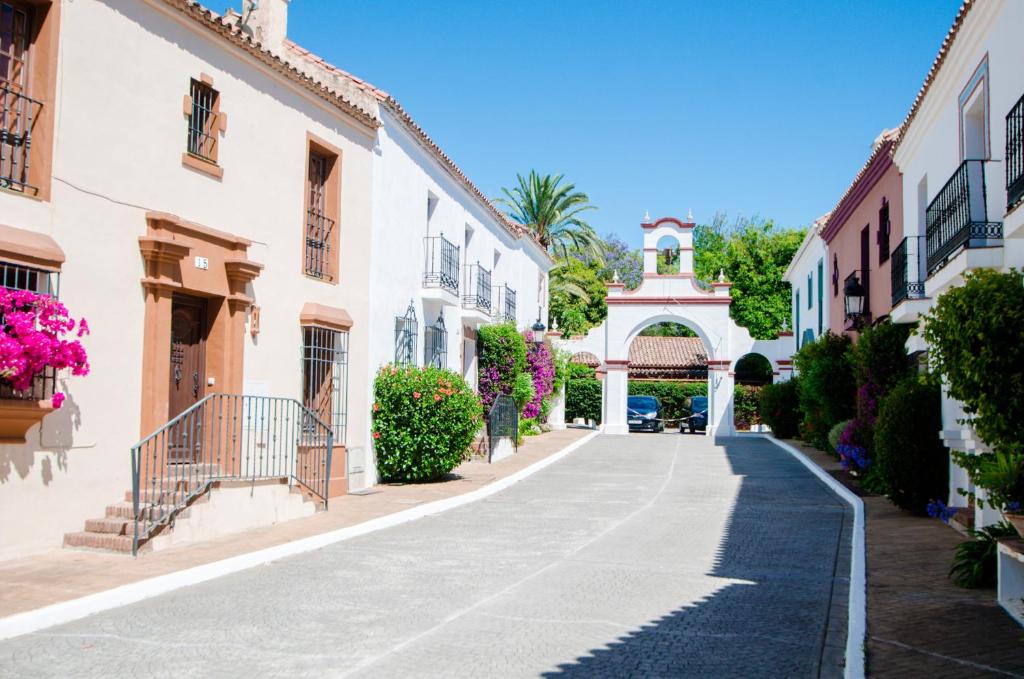 Villas at Pueblo Guadalmina Marbella, Marbella – Bijgewerkte ...