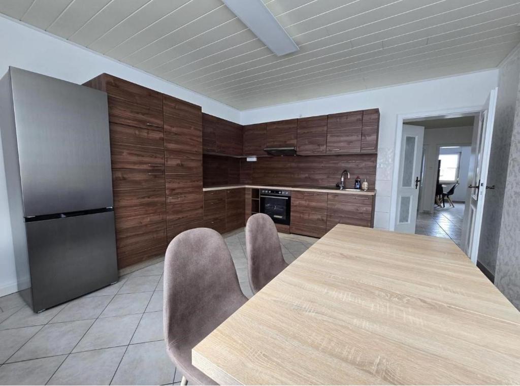 Nhà bếp/bếp nhỏ tại Exklusive Apartments für Monteure und Reisende inkl Parkplatz