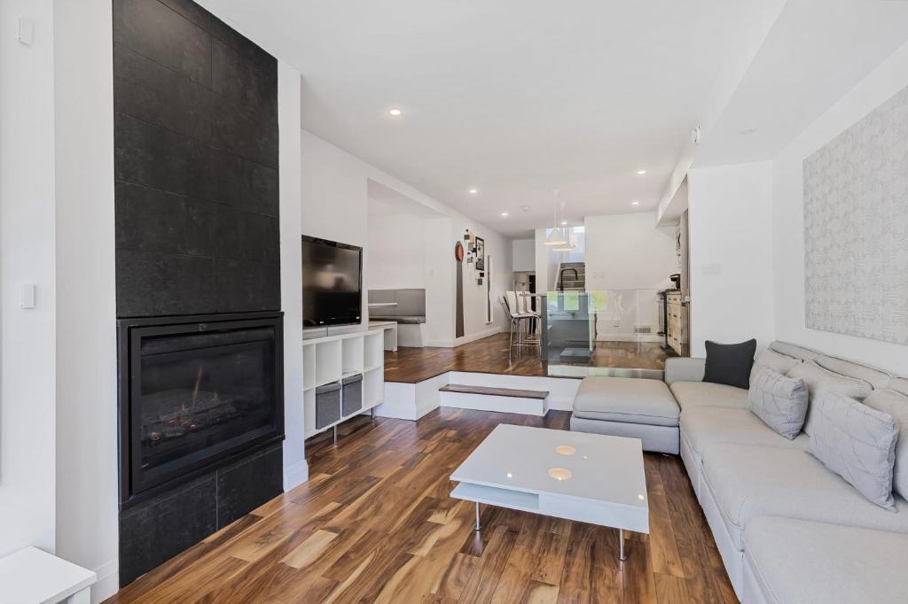 Et opholdsområde på Hillside Hideaway Ski-In Ski-Out Walk to Village