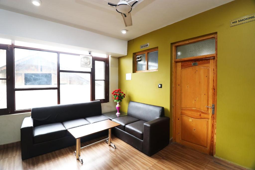 Istumisnurk majutusasutuses Hotel O Abc Residency