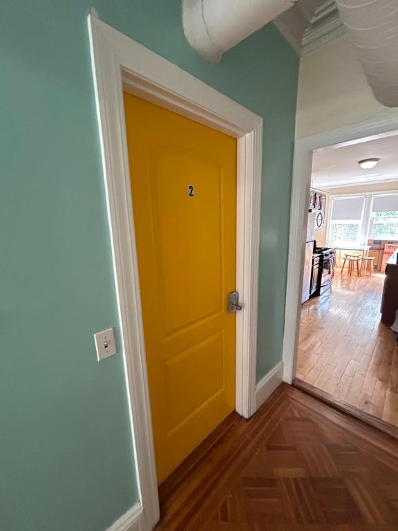 Fotografie z fotogalerie ubytování Guest house in Federal Hill next to Downtown, Restaurants, RI Hospital, Providence Mall, everything else v destinaci Providence