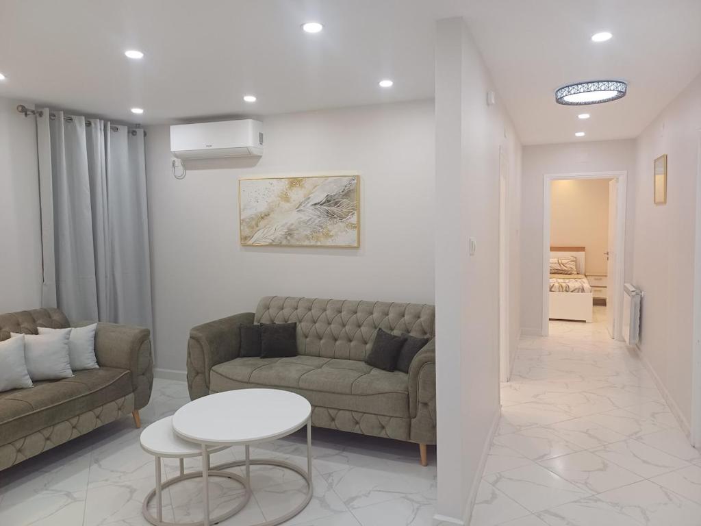 Χώρος καθιστικού στο F3 Cosy neuf 2 chambres 5 pers