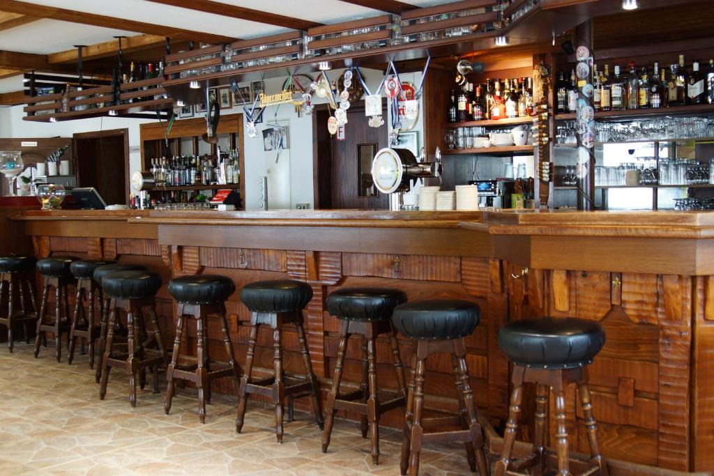 Lounge nebo bar v ubytování Höfener Wirtshaus
