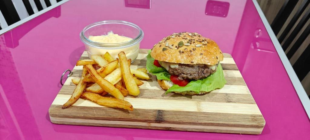 Galería fotográfica de New refurbished 2 bedroom detached house en Limerick