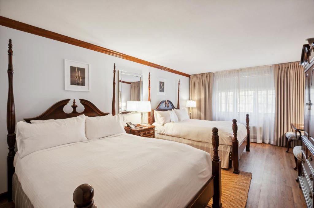 Avon Old Farms Hotel - 