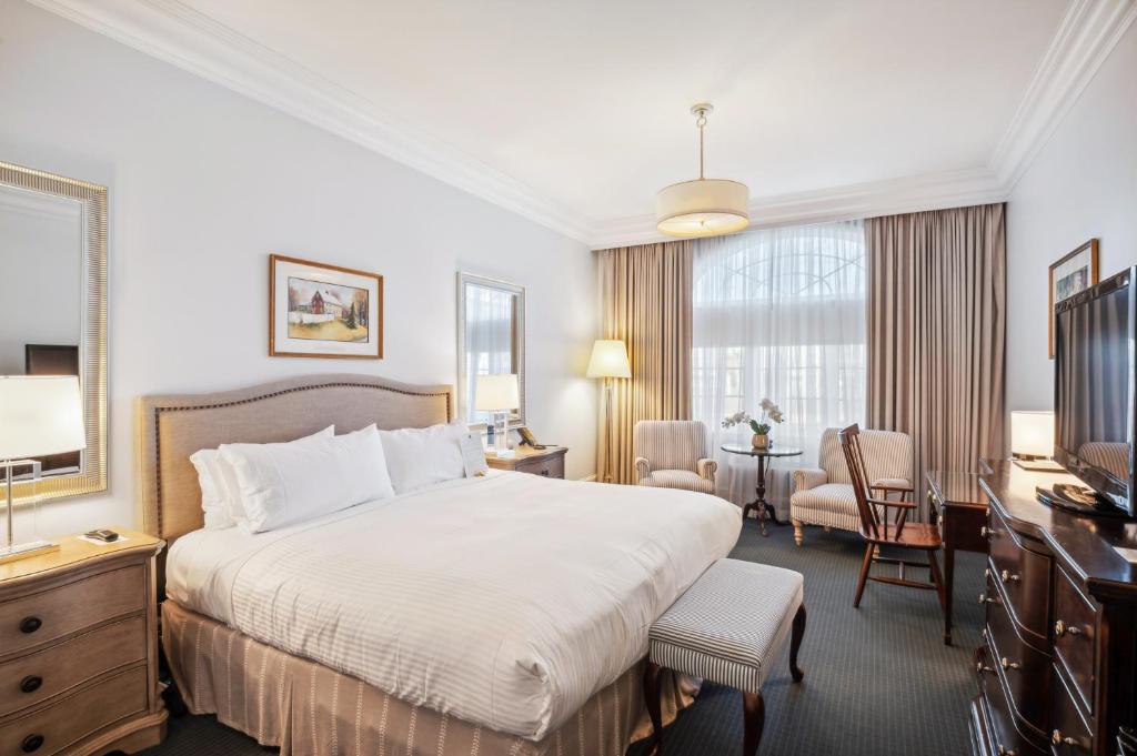 Avon Old Farms Hotel - 