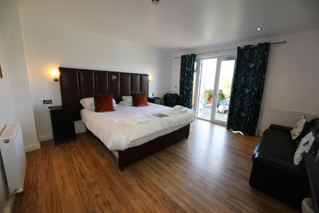 The Inn on the Loch - 