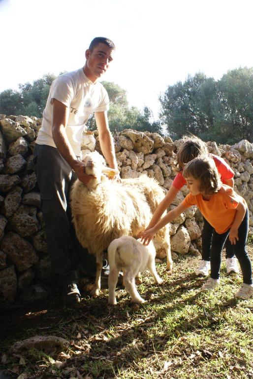 Děti v ubytování Llucmaçanes Gran Agroturismo