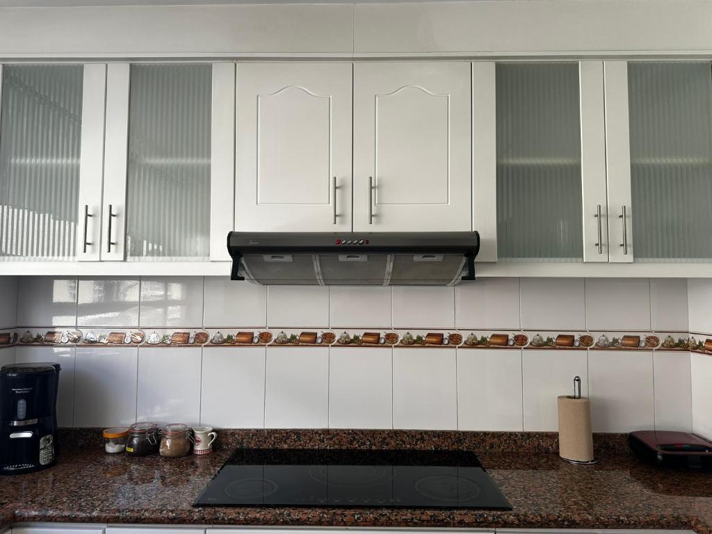 Η κουζίνα ή μικρή κουζίνα στο Casa Independiente - Lujo y Comodidad