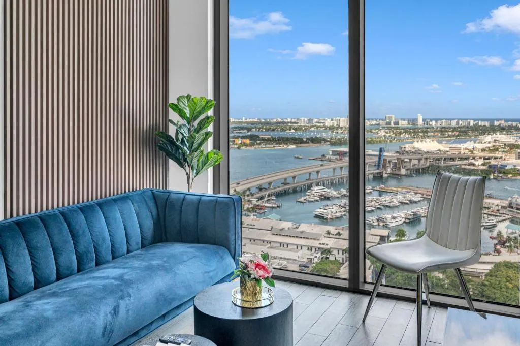 Miami City Lights 2BR 2BA