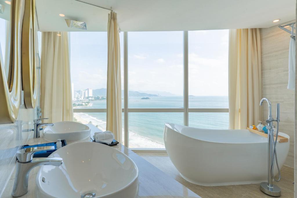 Suite Prime Nhìn Ra Đại Dương