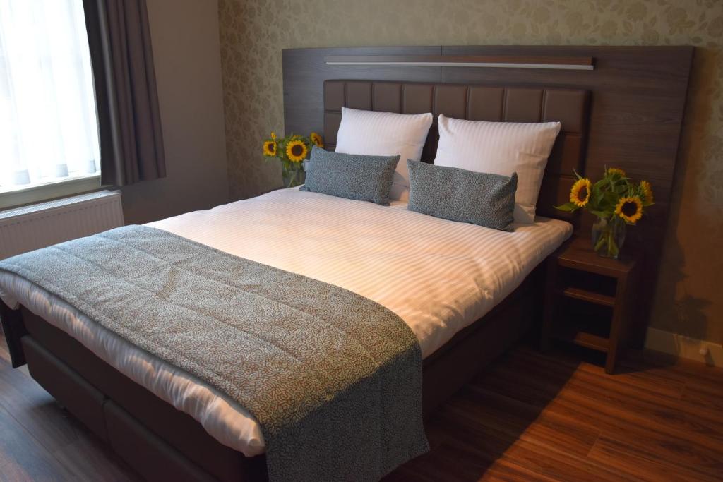 
Double Room with Canal View
