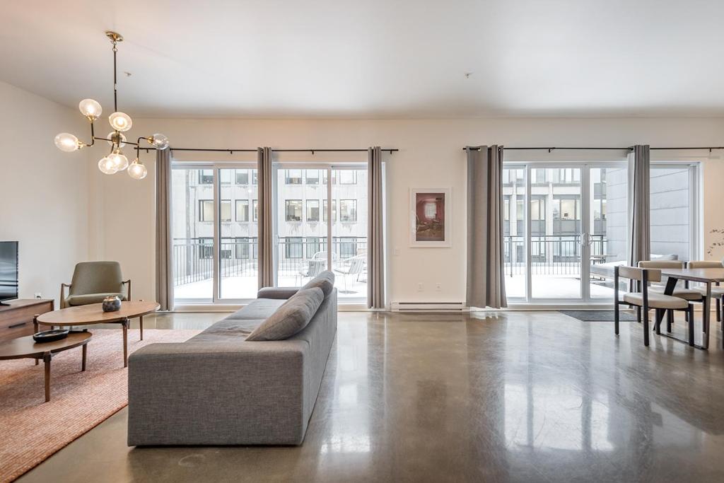 Curated visual reference: Picture Idea: Old Montreal Penthouse Iconic Location Montreal Precios Actualizados