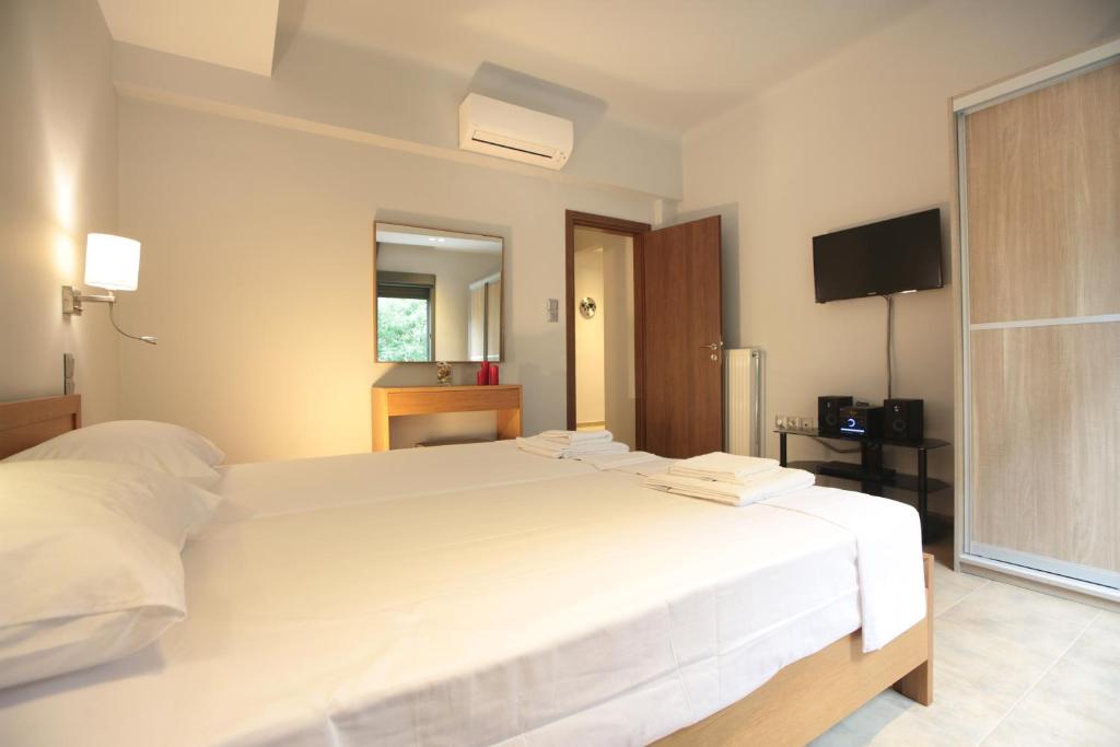 Meni Apartments - Resim 32