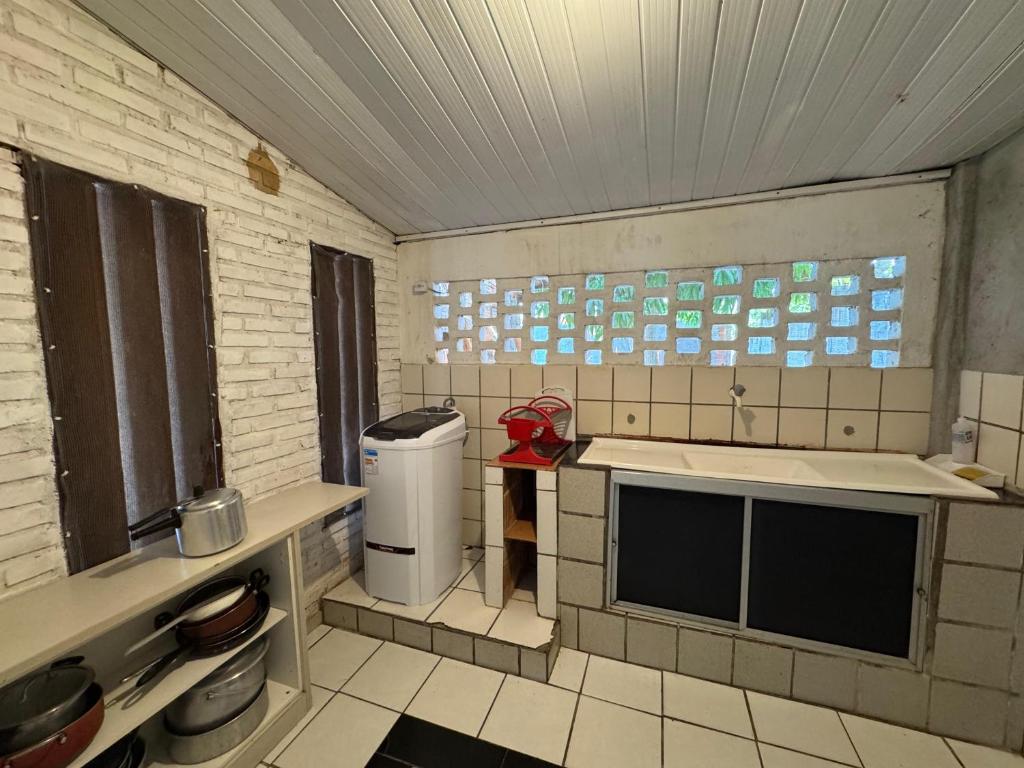 Köök või kööginurk majutusasutuses Excellent house in Maceió Ipioca