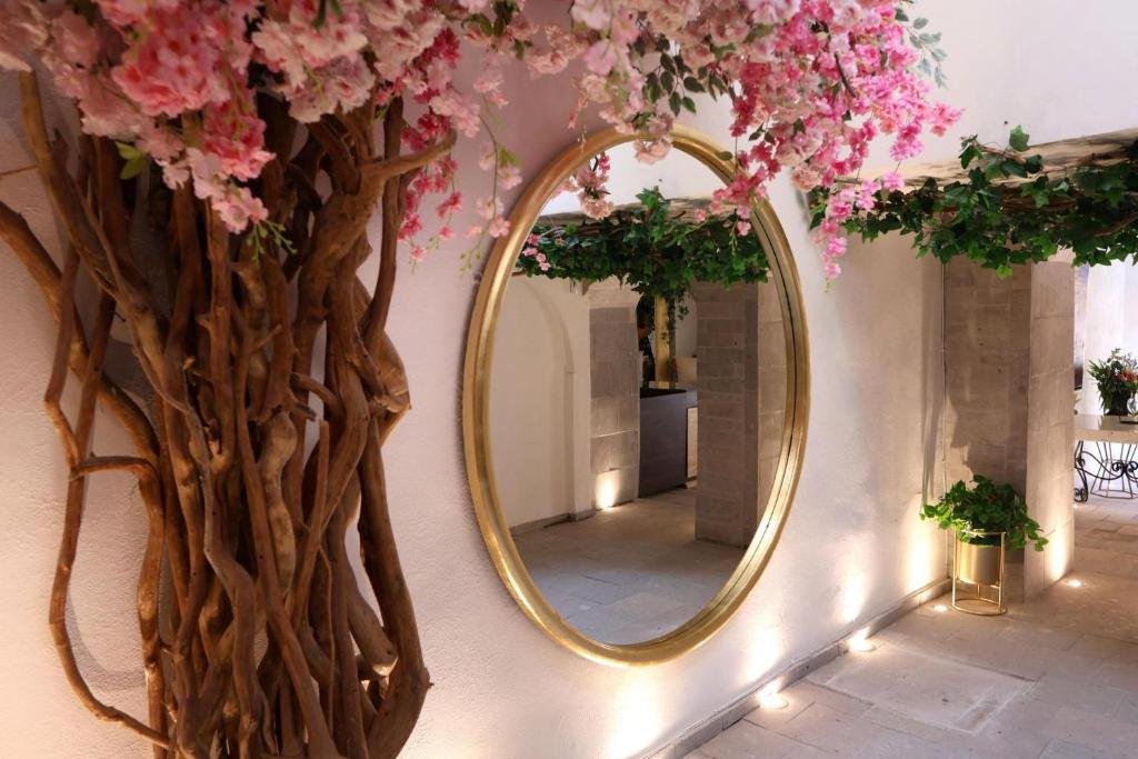 Κήπος έξω από το Hotel Casa KARLOTTA