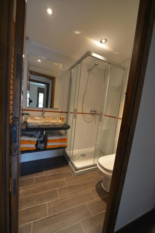 Apartaments Cal Xic, Bellver de Cerdanya, Spain - Booking.com