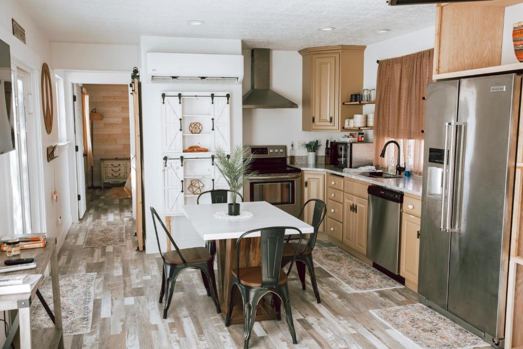 Η κουζίνα ή μικρή κουζίνα στο The Chicken Coop