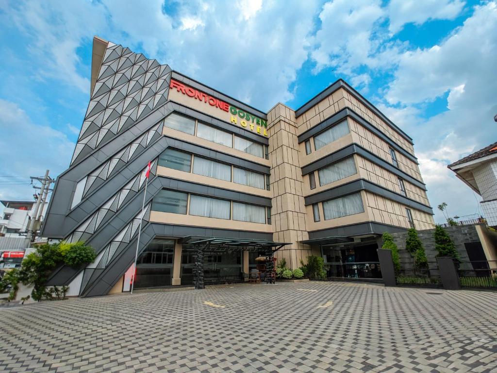 Το κτήριο όπου στεγάζεται  το ξενοδοχείο