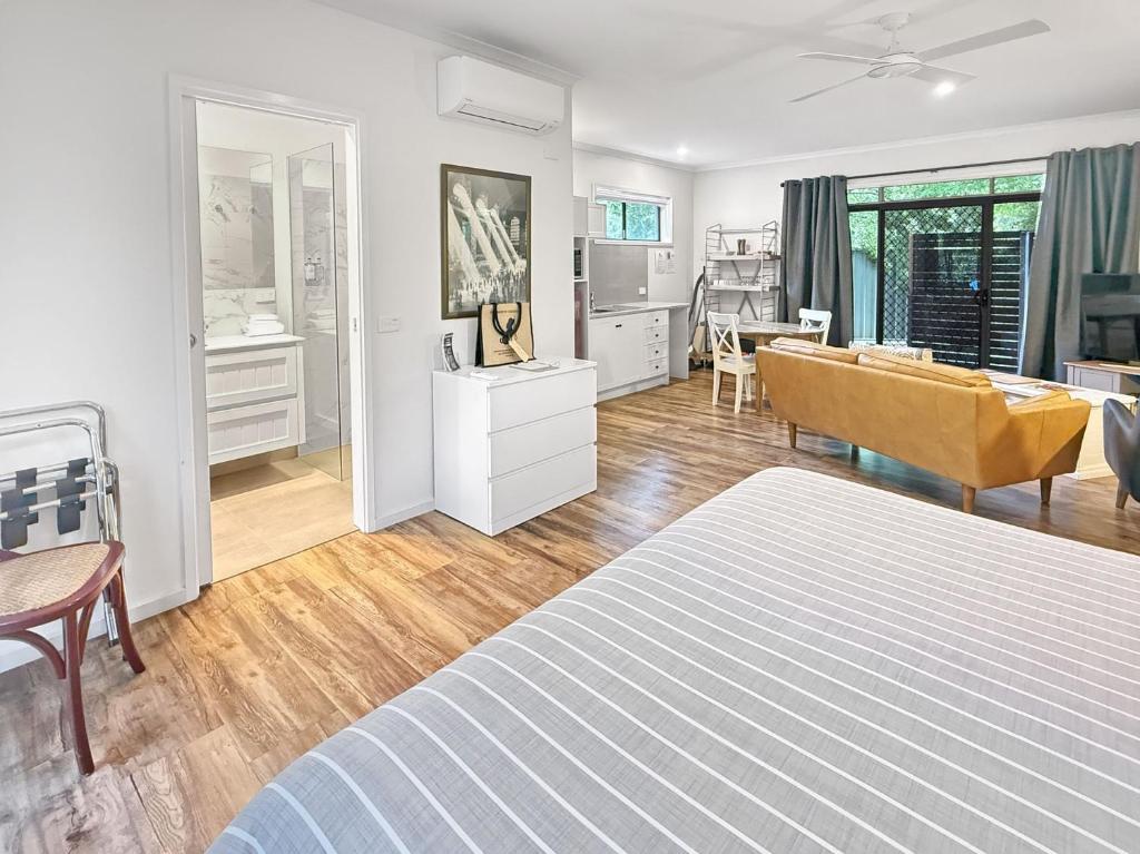 En eller flere senge i et værelse på Tessies Studio