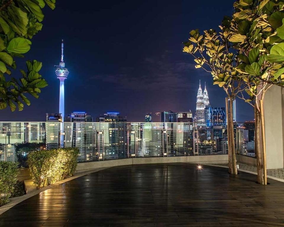 Το κτήριο όπου στεγάζεται  το δωμάτιο σε οικογενειακή κατοικία