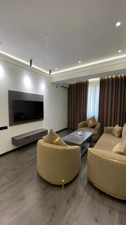 Μια τηλεόραση ή/και κέντρο ψυχαγωγίας στο Buston city