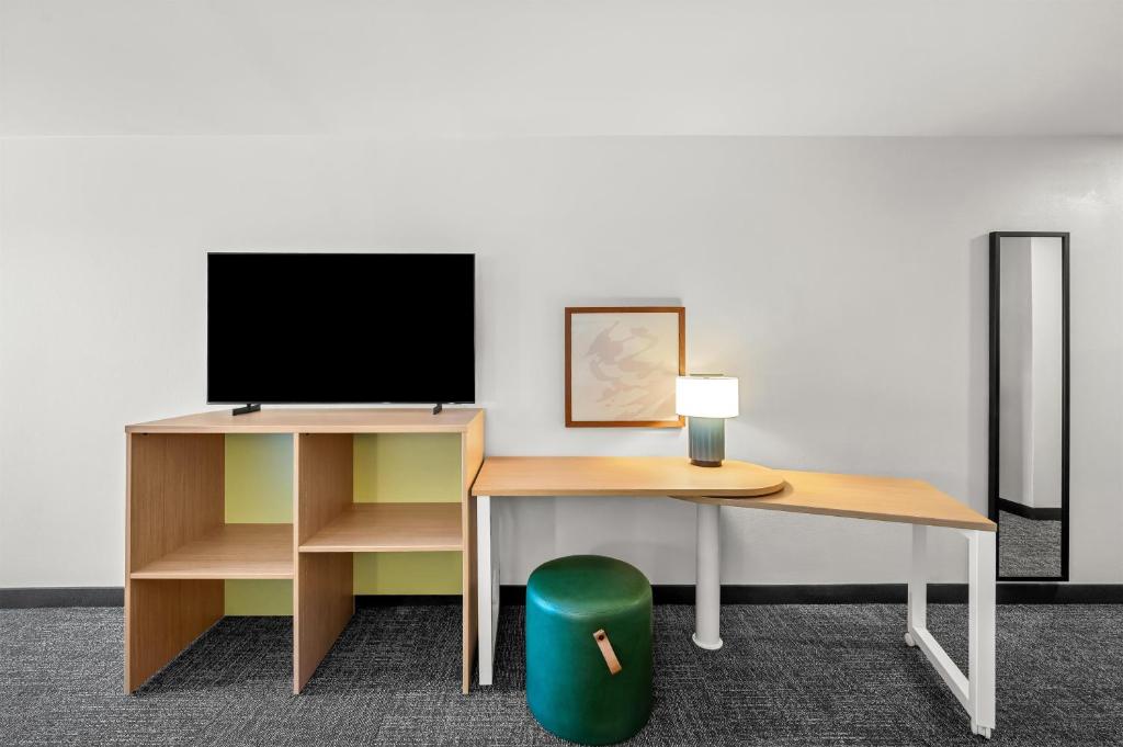 Spark By Hilton North Little Rock - King Studio With Bath Tub - Disability Access