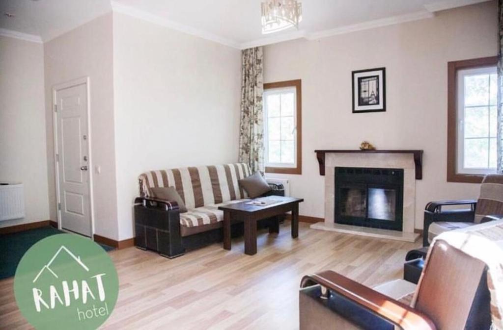 Posezení v ubytování Rahat