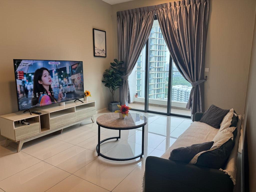 TV a/nebo společenská místnost v ubytování Elysia Park Legoland Iskandar