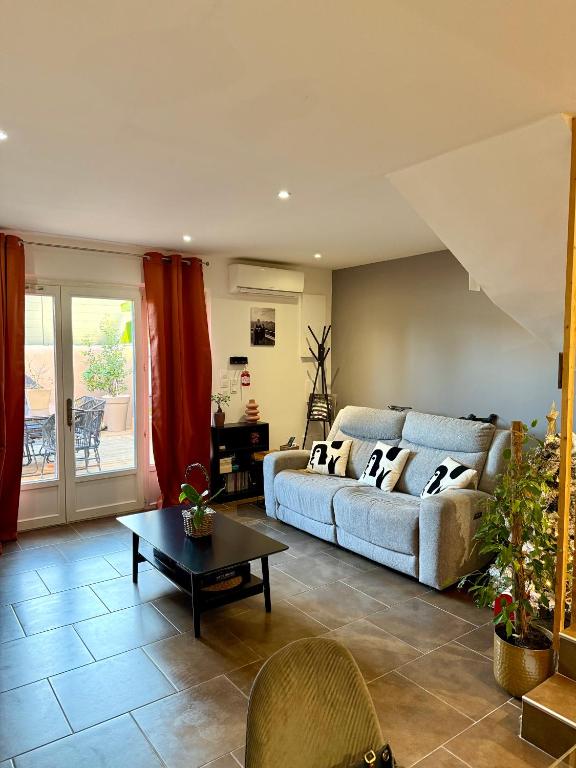Duplex Magnifique Lumineux au calme sur la Côte d'Azur, Animaux acceptés
