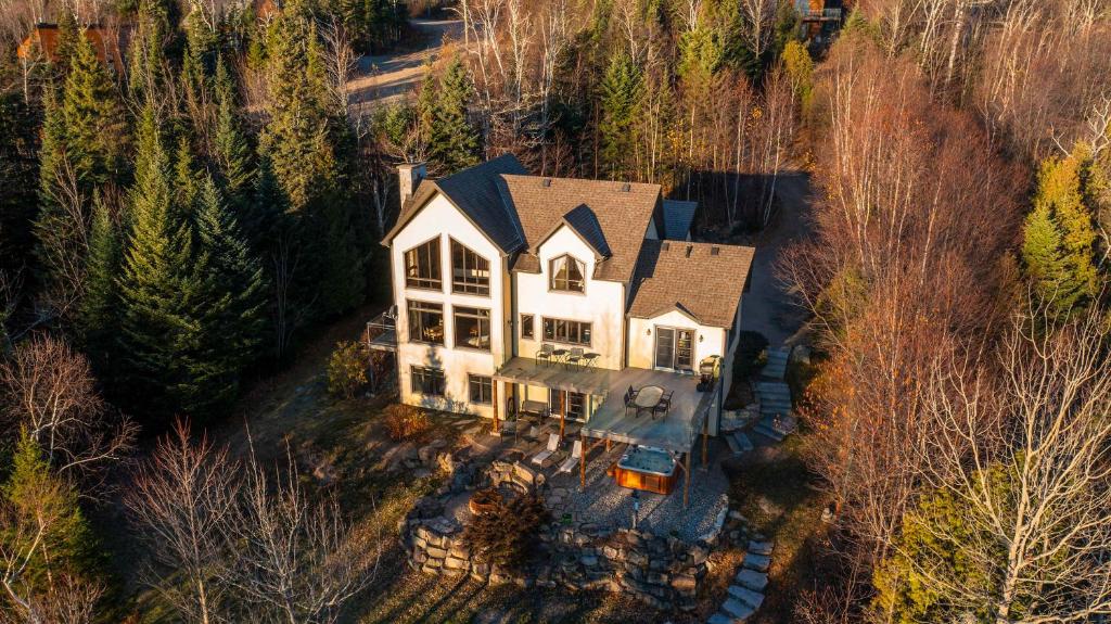 Budova, kde se chata nachází