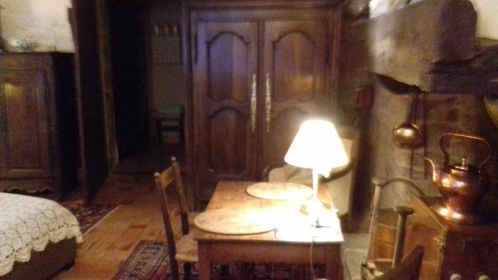 Postel nebo postele na pokoji v ubytování LA HALTE DU PETIT FORT - 27 rue du Petit Fort - 22100 DINAN