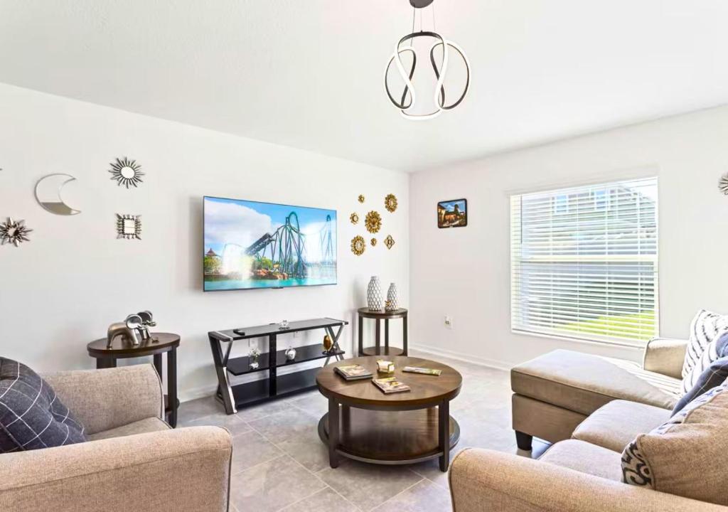 Posezení v ubytování Family Vacation Home - 8 Minutes from Legoland