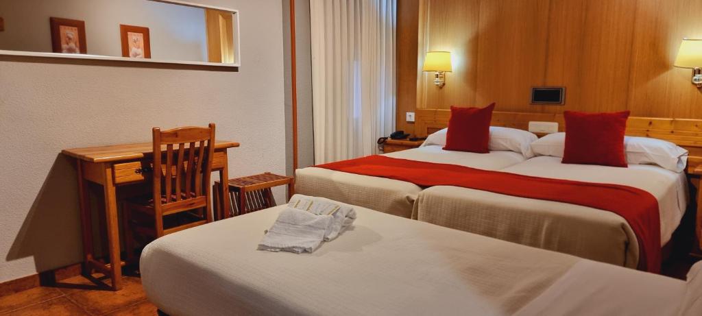 Hotel Real De Toledo - Camera Doppia Con Letto Supplementare