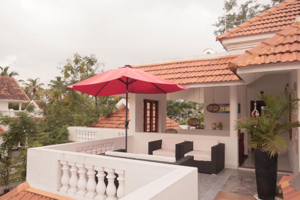 Ban công/sân hiên tại Palliath House by ELIVAAS