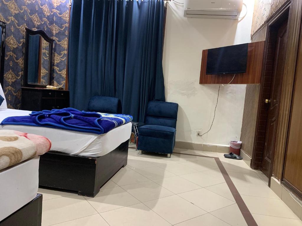 Hotel Pak Continental Multan - 豪华双床间