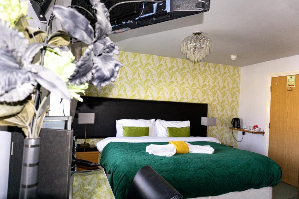 The Kenley Hotel - Superior King Room