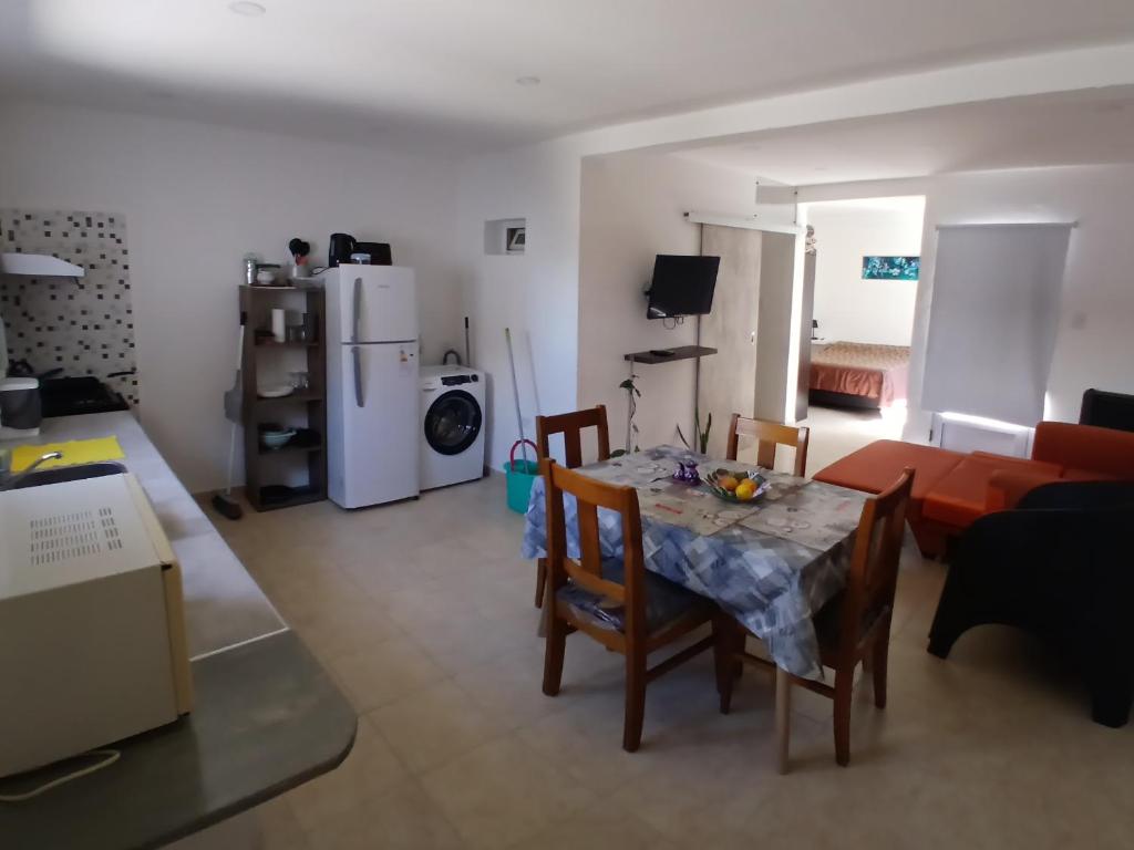 Η κουζίνα ή μικρή κουζίνα στο Lo de Pilar