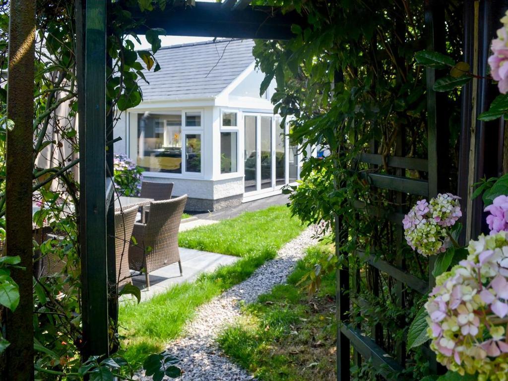 Κήπος έξω από το Benlli