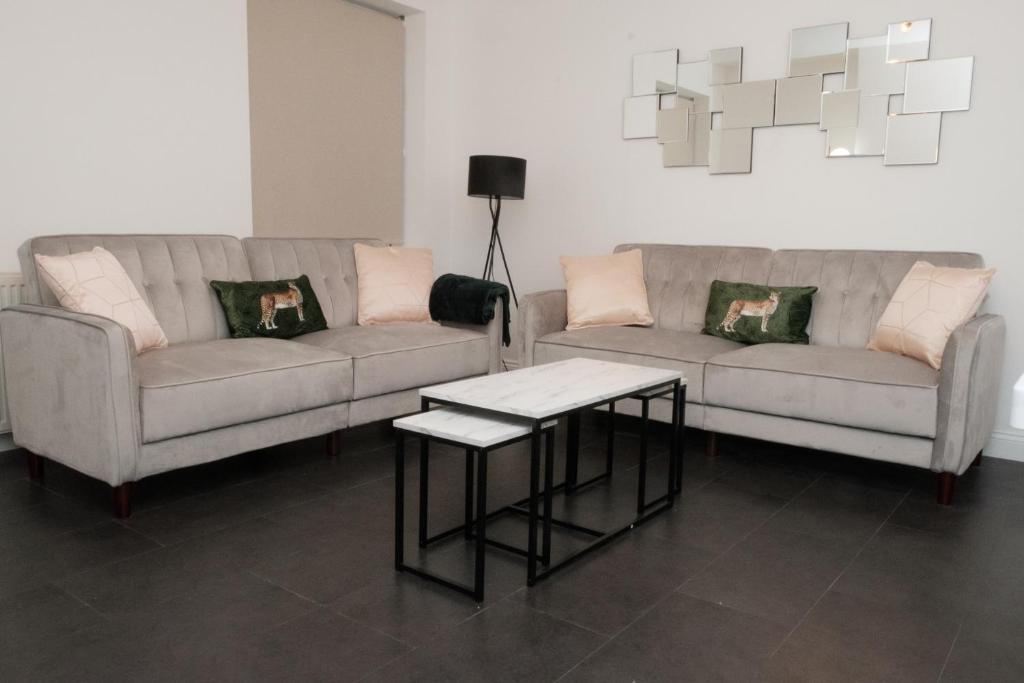 Posezení v ubytování K Suites - Malt House