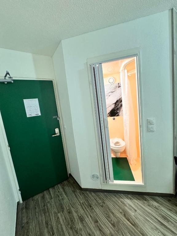 Class'Eco Chambly - Standaard Eenpersoonskamer Met Douche