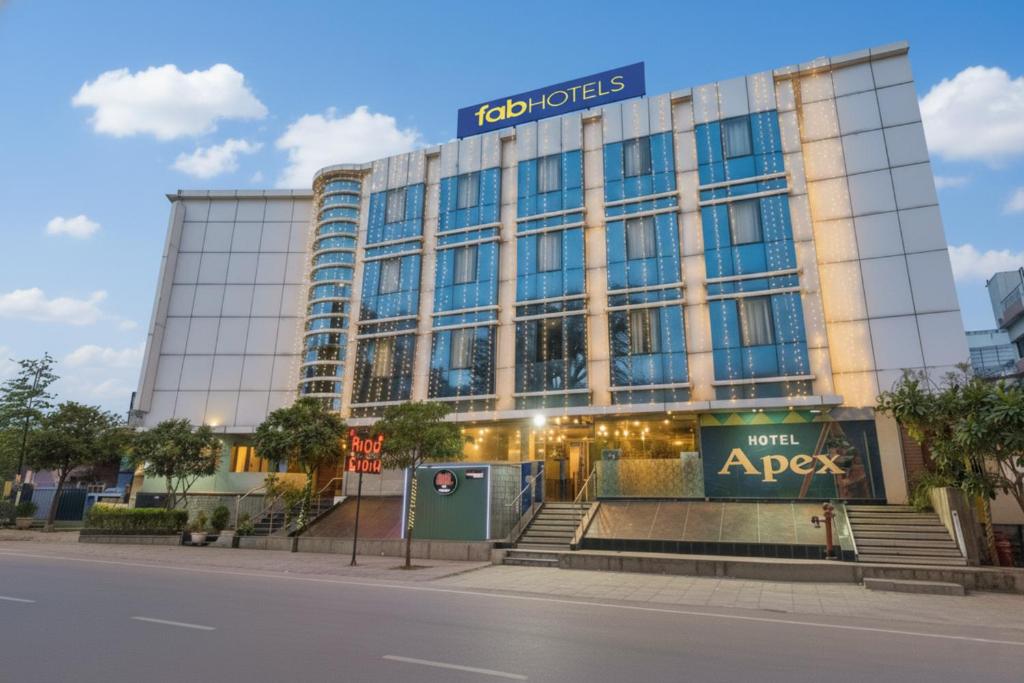 El edificio en el que está el hotel