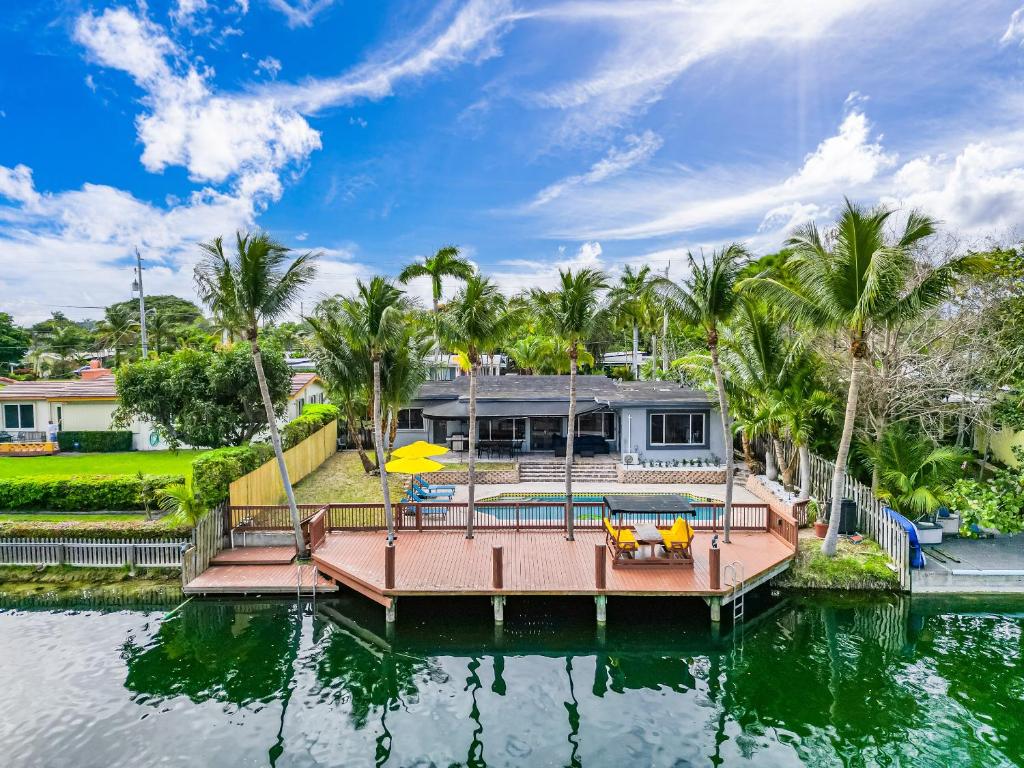 Природа в окрестностях дома для отпуска