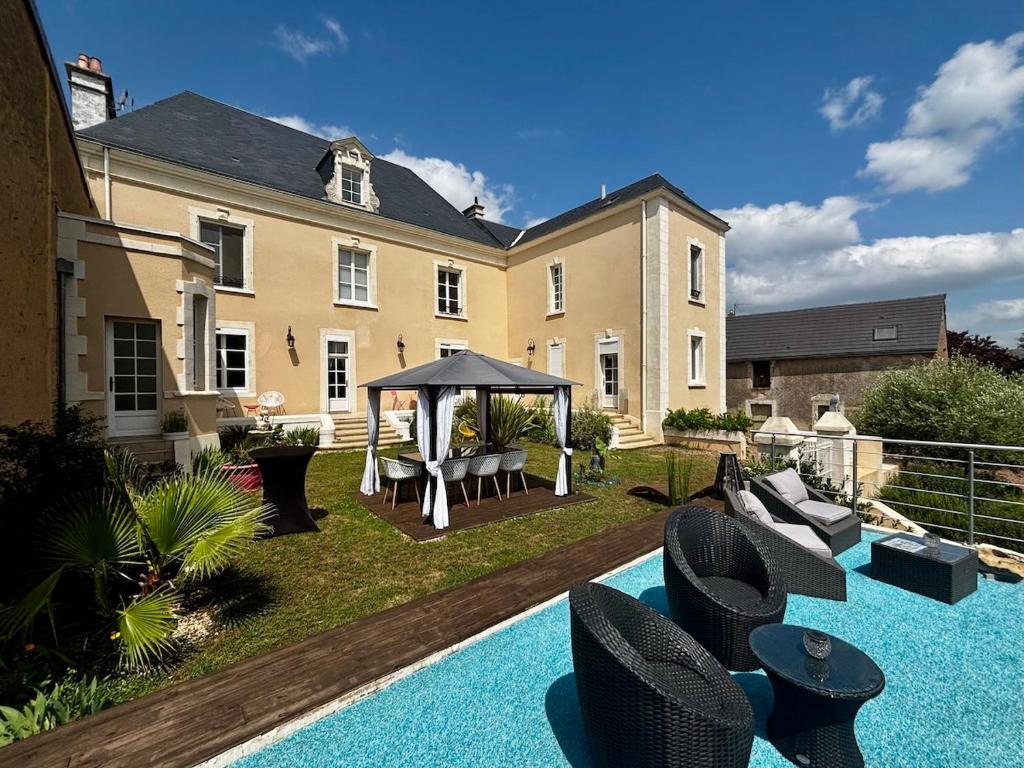 Πισίνα στο ή κοντά στο KVS Concept 72 Hébergement proche du circuit des 24 heures du Mans