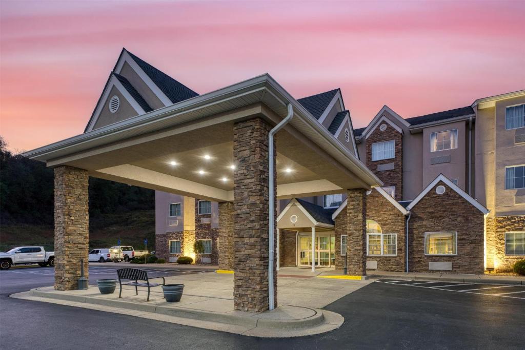 Το κτήριο όπου στεγάζεται  το ξενοδοχείο